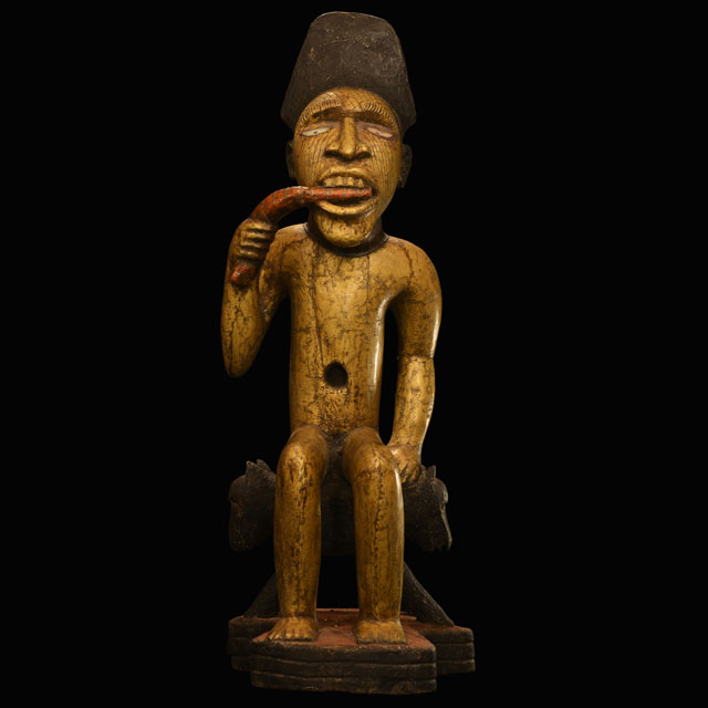 African Bakongo fatherhood statue 26