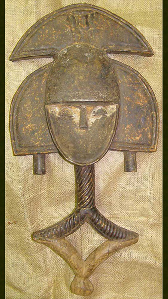 Bakota Reliquary Guardian Left Angle