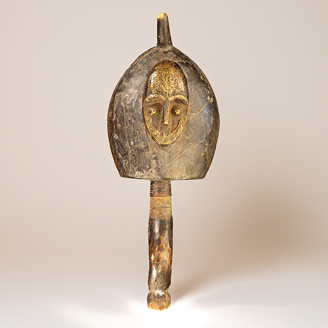 Bakota Reliquary Guardian 16 back - Click for a more detailed view of this African Reliquary Guardian. Bakota Reliquary Guardian 16