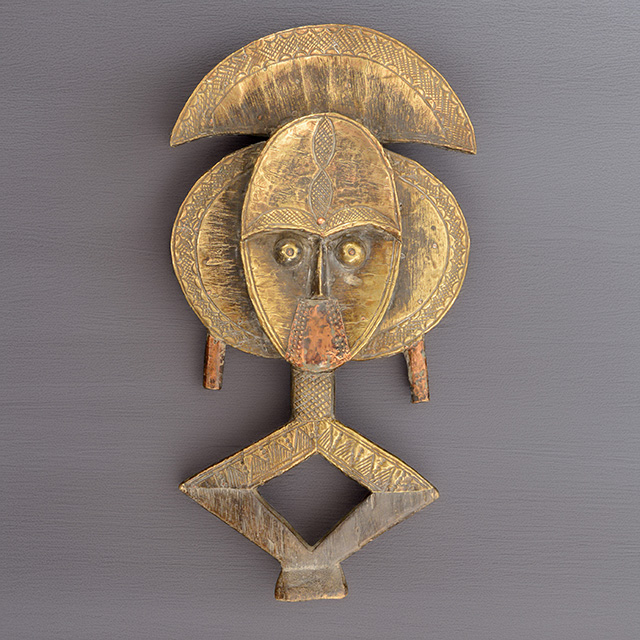 Bakota Reliquary Guardian 17 - Click for a more detailed view of this African Reliquary Guardian. Bakota Reliquary Guardian 17