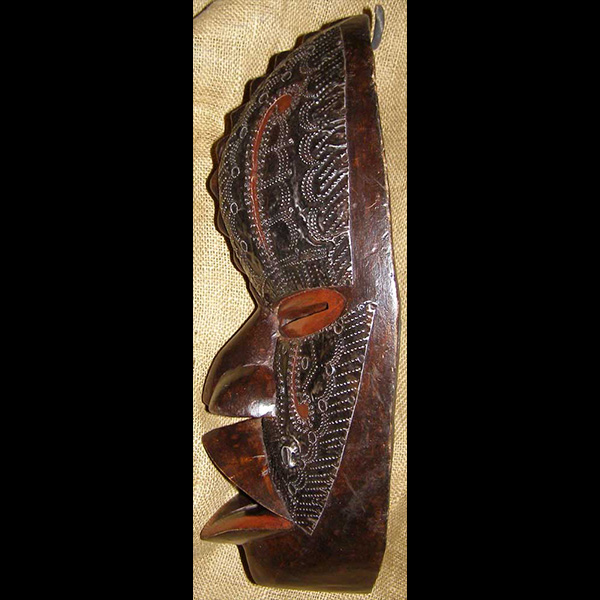 Baluba Mask 19 Left Angle