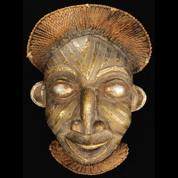 Bamileke Mask 16 front