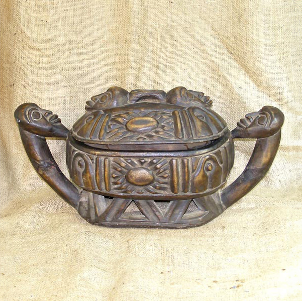 Bamileke medicine pot 1 front