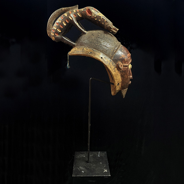 African Baule Mask 130 on stand Left Angle - Click to zoom. African Baule Mask 130 on stand Left Angle