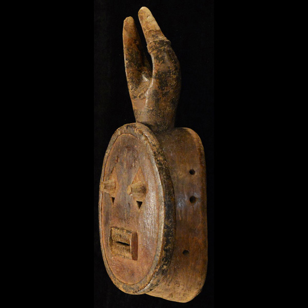 Baule Mask 77 Left Angle