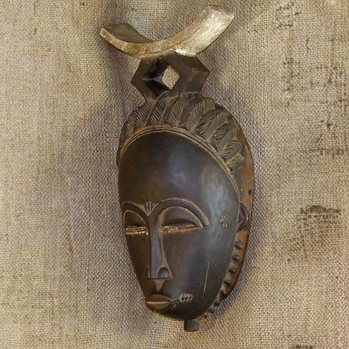 Baule Mask 51 Left Angle