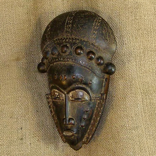 Baule Mask 54 Left Angle