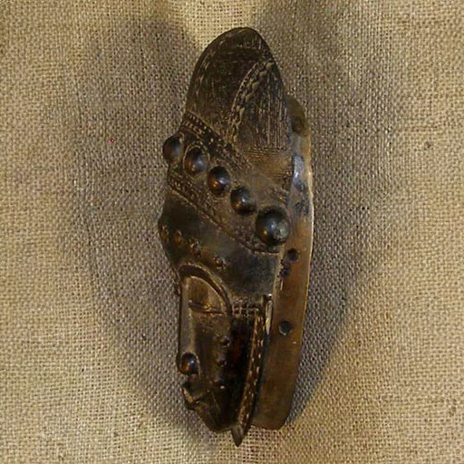 Baule Mask 54 Left