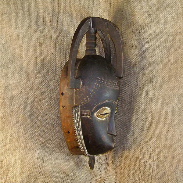 Baule Mask 58 Right Side