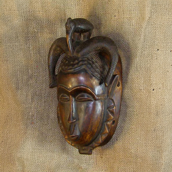 Baule Mask 59 Left Angle