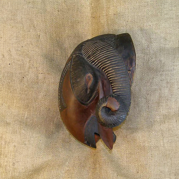 Baule Mask 66 Left
