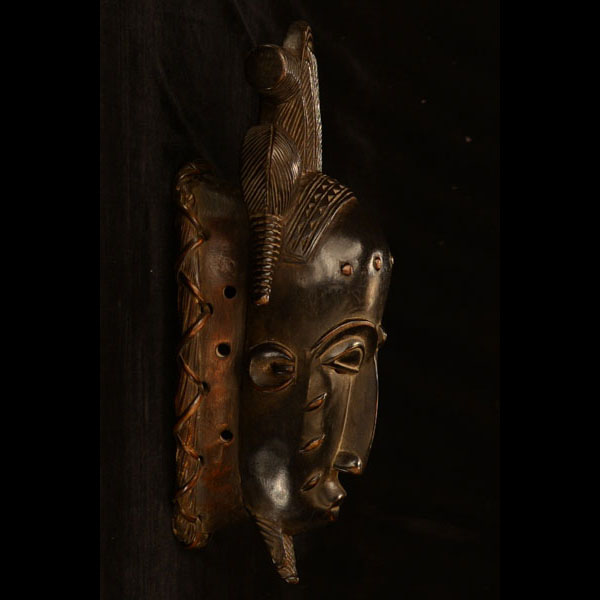Baule Mask 91 Right Side