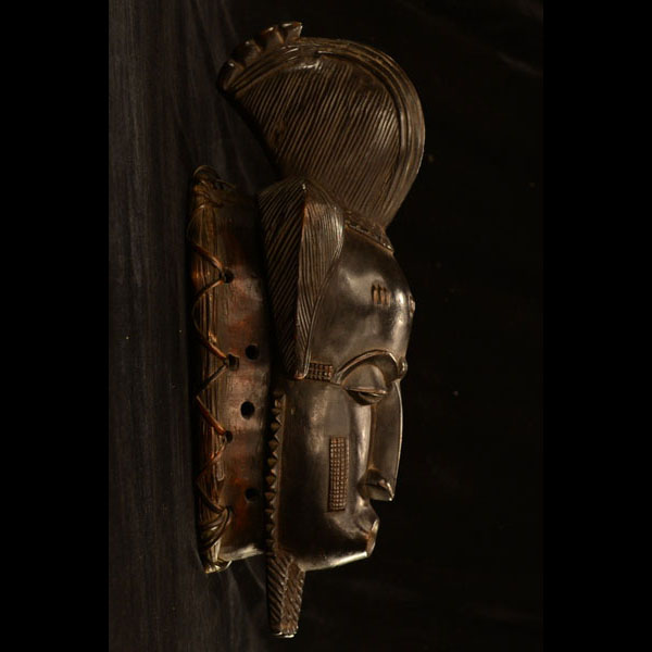 Baule Mask 92 Right Side