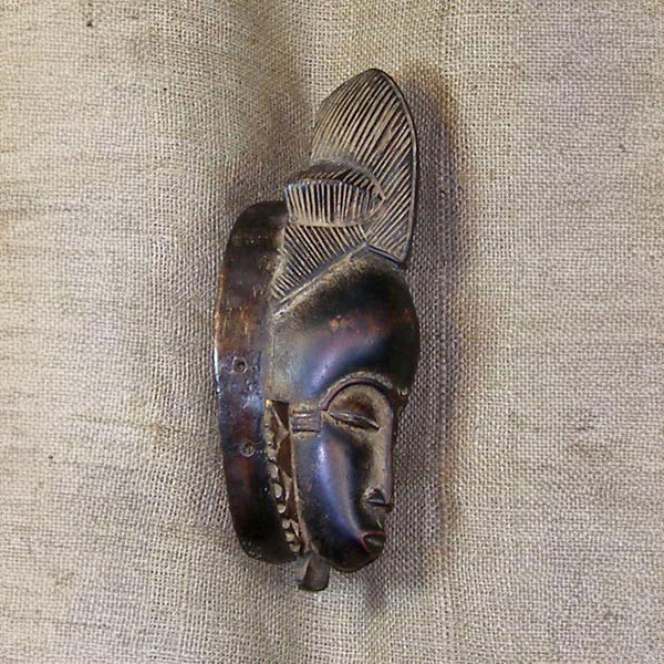 Baule Mask 45 Right Side