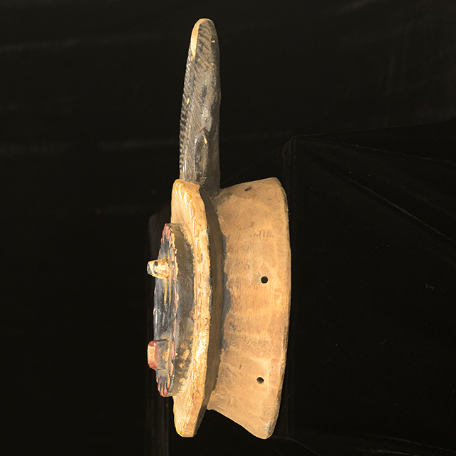African Baule mask 147 left side