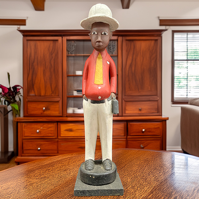 Baule colonial figure 132