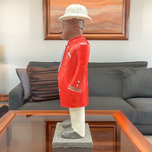 Baule colonial figure 134 left side