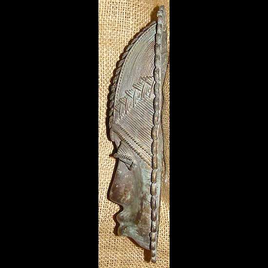 Baule Mask 6 Left Angle
