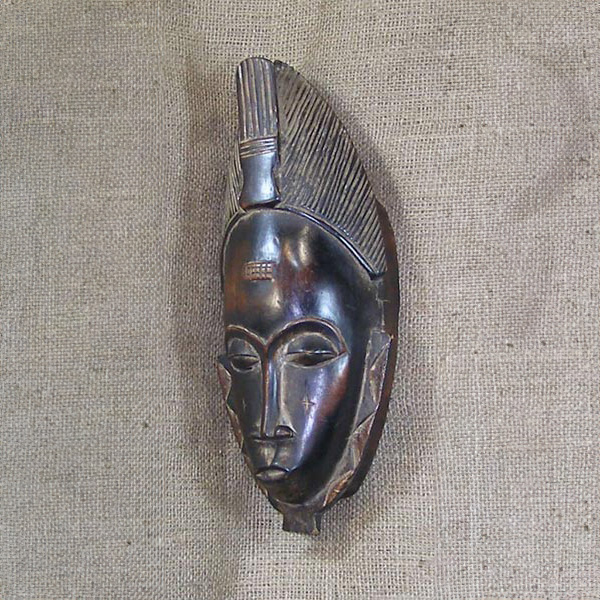 Baule Mask 24 Left Angle