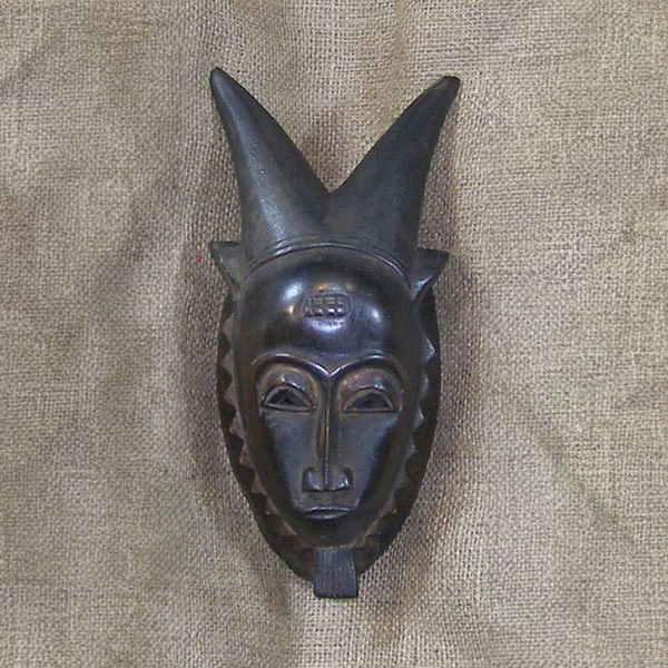 Baule Mask 31 front