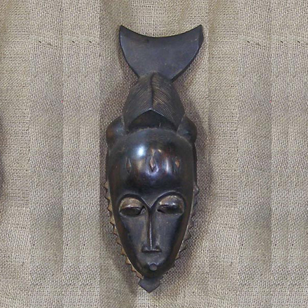 Baule Mask 32 front