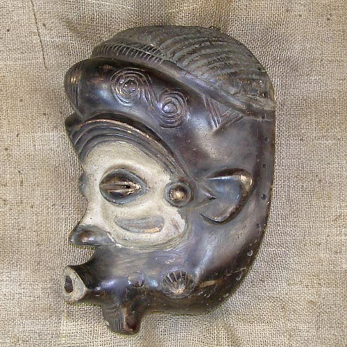 Bena Lulua Mask 1 Left