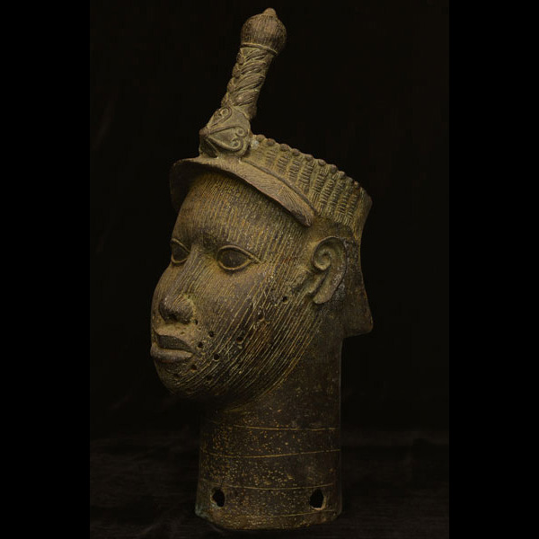African Benin Ile-Ife Bronze 27 Left Angle