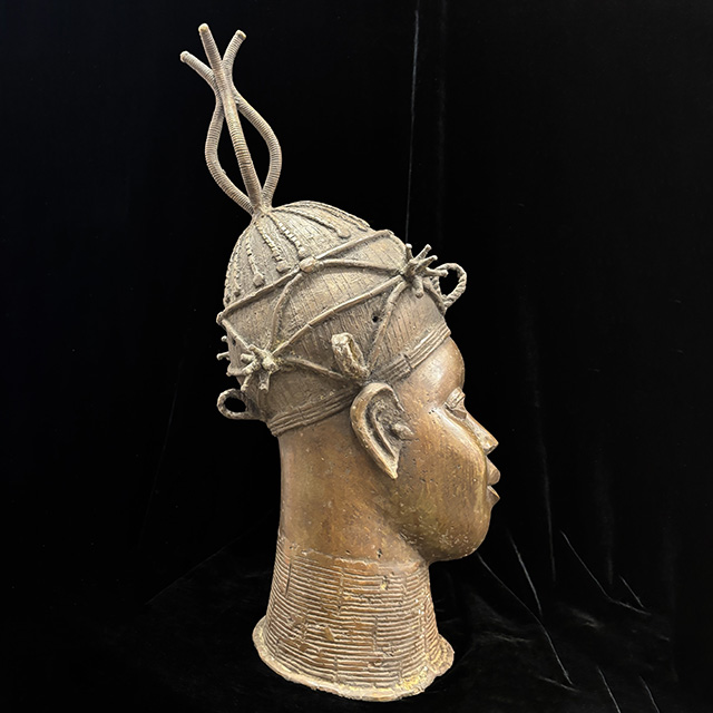 African Benin Ile-Ife bronze 51 Right Side