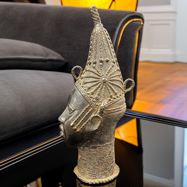 African Benin Ile-Ife bronze 56 left side