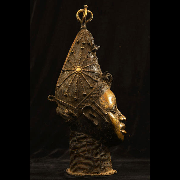 Benin Ile-Ife Bronze 32 Right Side