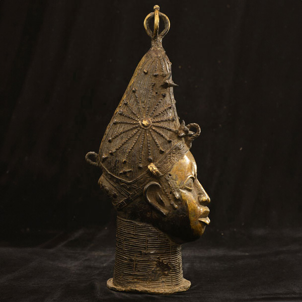 Benin Ile-Ife Bronze 34 Right Side