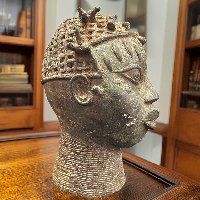 African Benin Ile-Ife bronze 70 Right Side