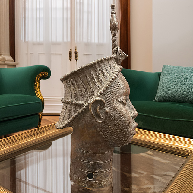 African Benin Ile-Ife bronze 83 Right Side