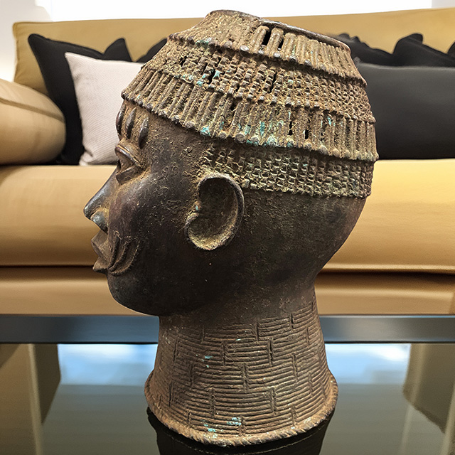 African Benin Ile-Ife bronze 90 left side