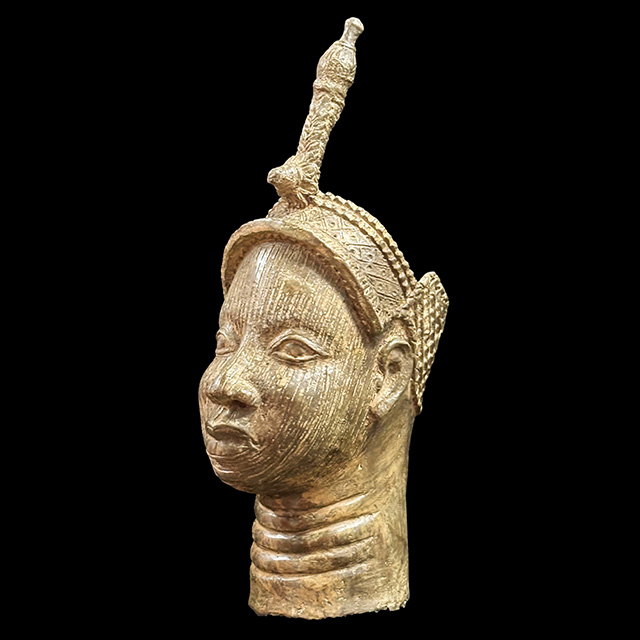 African Benin bronze Ile-Ife king 47 Left Angle