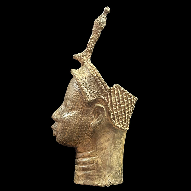 African Benin bronze Ile-Ife king 47 left side