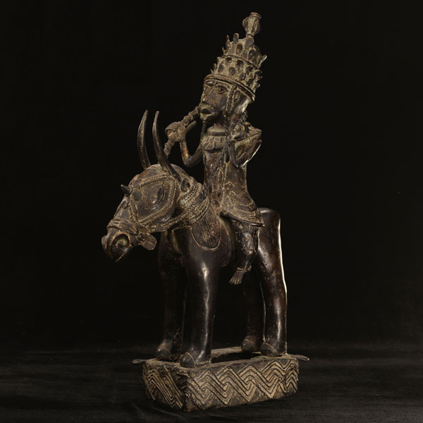 African Benin bronze mounted warrior 37 Left Angle