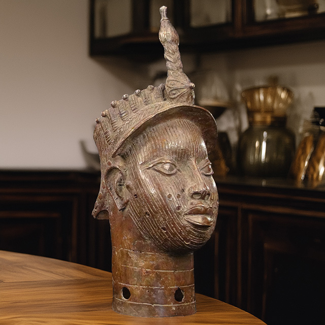 Benin Ile-Ife bronze 91 Right Angle - Click to zoom. African Benin Ile-Ife bronze 91