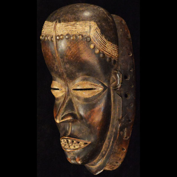 Bete Mask 1 Left Angle