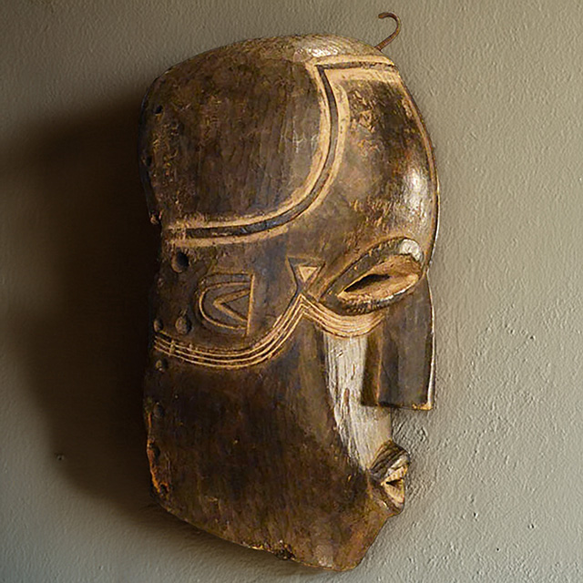 Bete Mask 2 Right Side