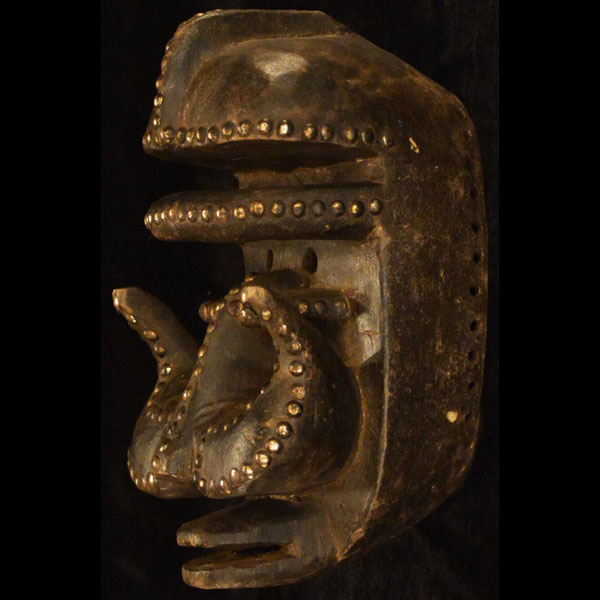 Bete Mask 6 Left Angle
