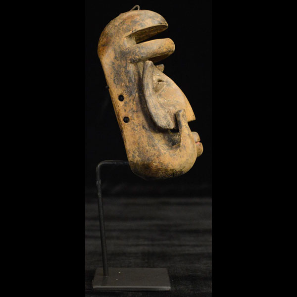 Bete Mask 7 Right Side