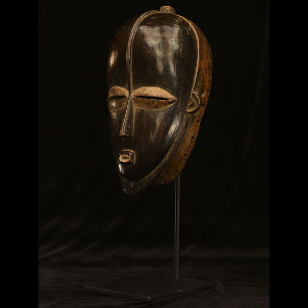 Bete Mask 10 Left Angle