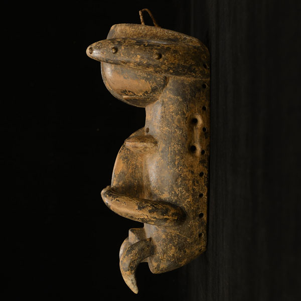 African Bete mask 12 left side