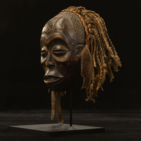 African Chokwe mask Left Angle