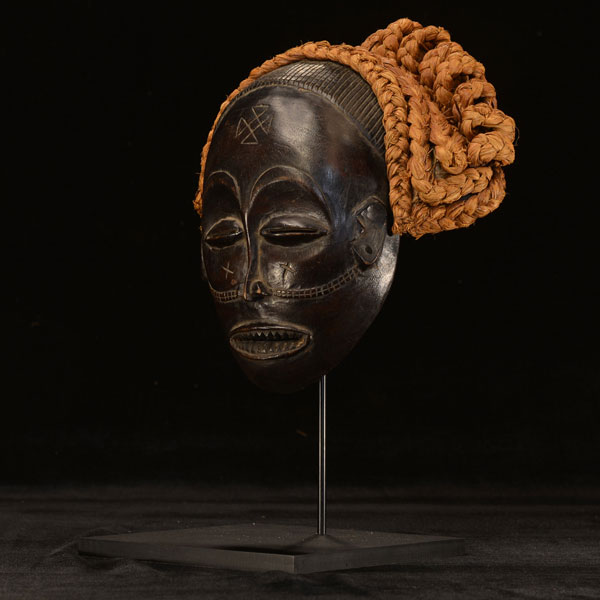 African Chokwe mask Left Angle