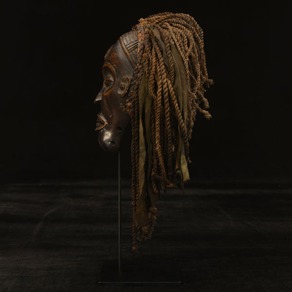 African Chokwe mask left side