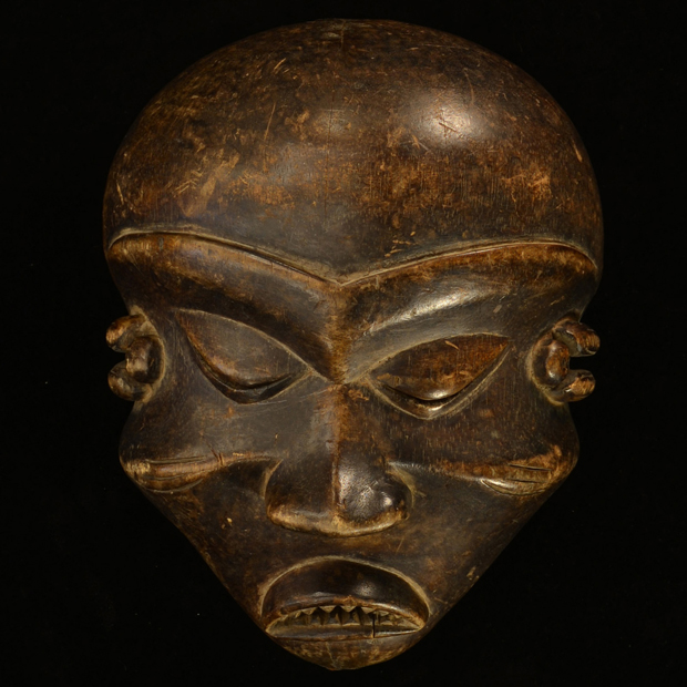 African Chokwe mask