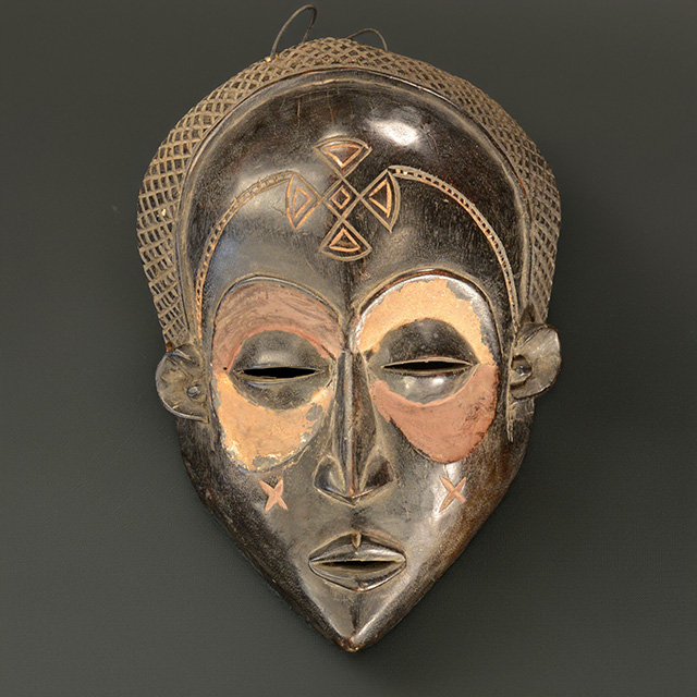 African Chokwe mask - Click for a more detailed view of this African mask. African Chokwe mask
