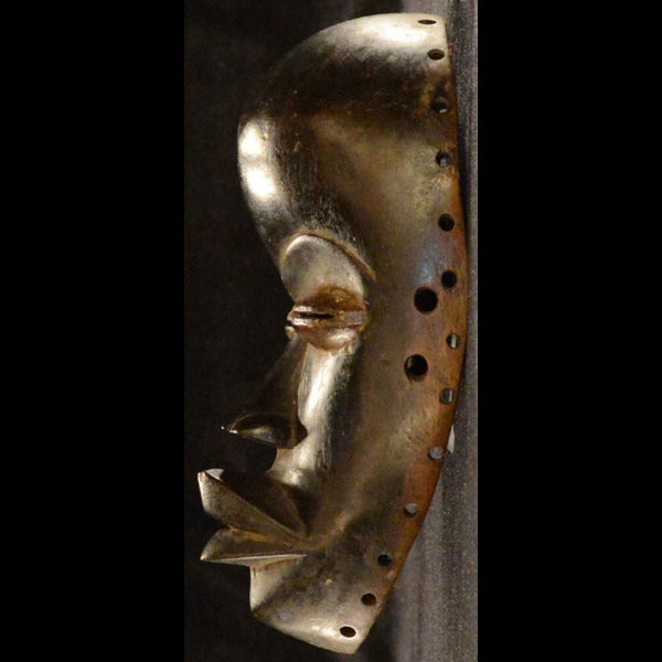 Dan Mask 58 left side